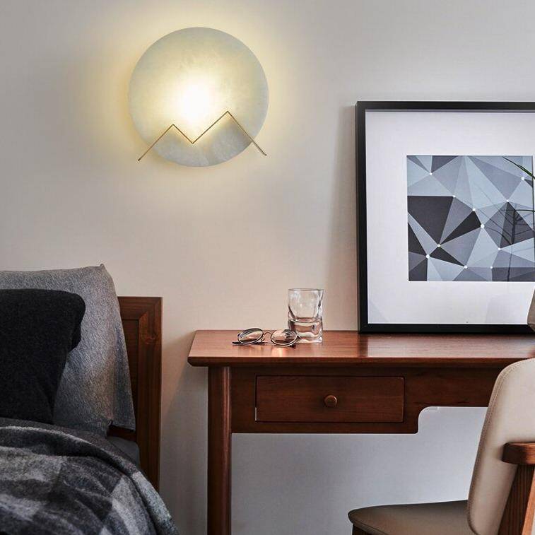 Applique murale design LED avec cercle en marbre et métal doré