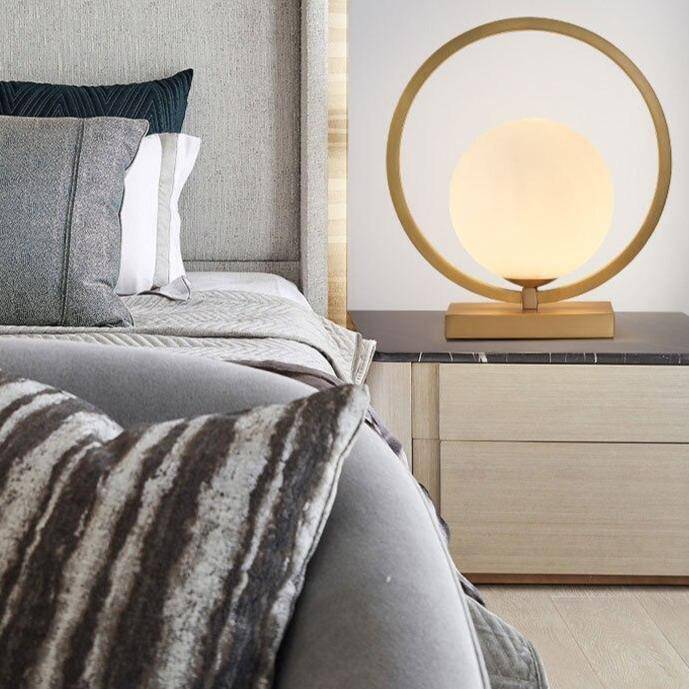 Lampe à poser design LED avec boule et cercle doré Hotel - vue 4 sur 5