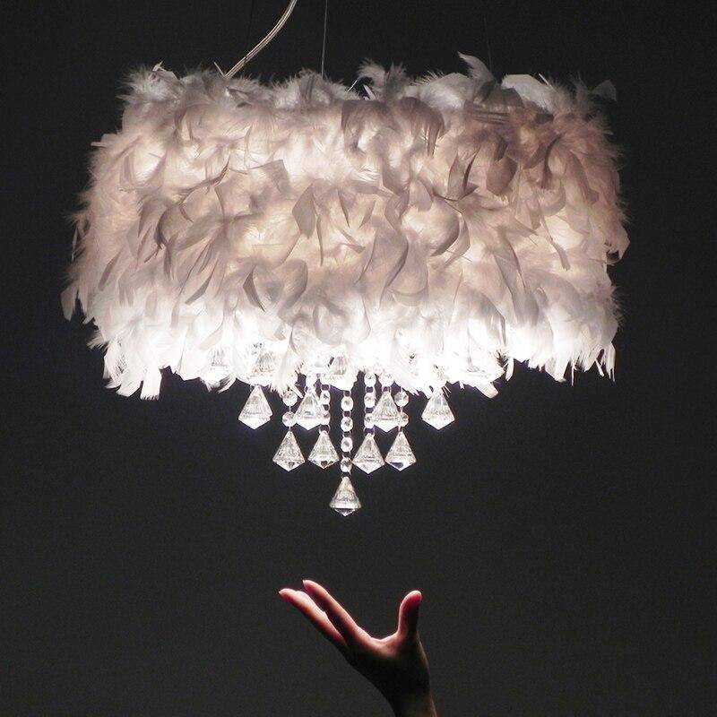 Lustre rond moderne LED en plumes et verre cristal - vue 4 sur 3