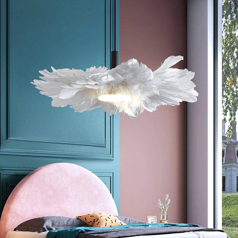 Suspension à plumes LED style romantique