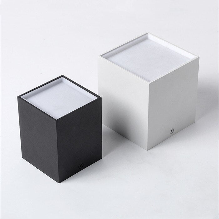 Spot design LED en forme de cube en aluminium Beal - vue 6 sur 10