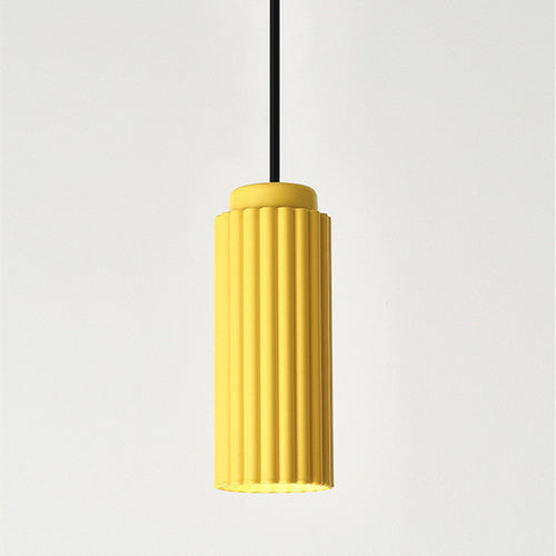 Suspension moderne LED avec abat-jour en tube coloré Kinna