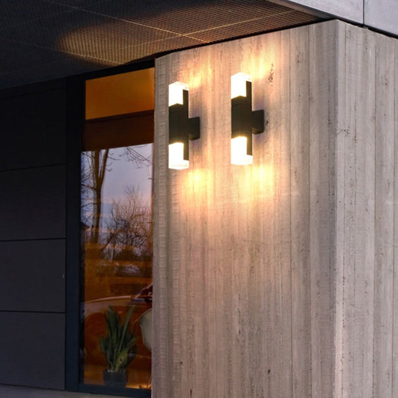 Applique murale avec forme géométrique en métal noir Mathurin