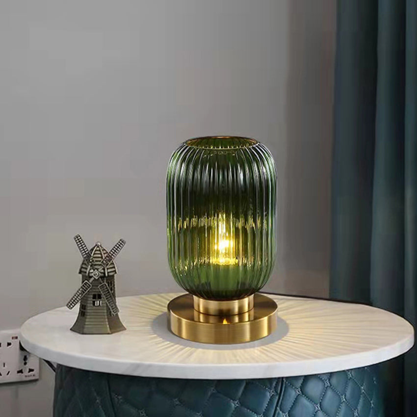 Zylindrische Tischlampe aus farbigem Glas mit goldener Basis Quinn - vue 2 sur 13