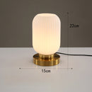 Zylindrische Tischlampe aus farbigem Glas mit goldener Basis Quinn