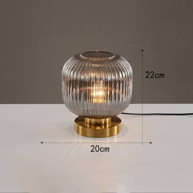 Zylindrische Tischlampe aus farbigem Glas mit goldener Basis Quinn - vue 8 sur 13