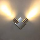 Applique murale LED chromée avec deux spots