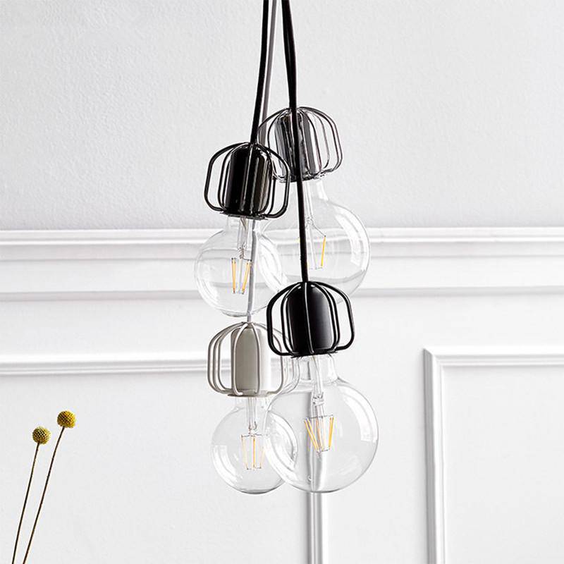 Suspension design moderne en araignée Vintage