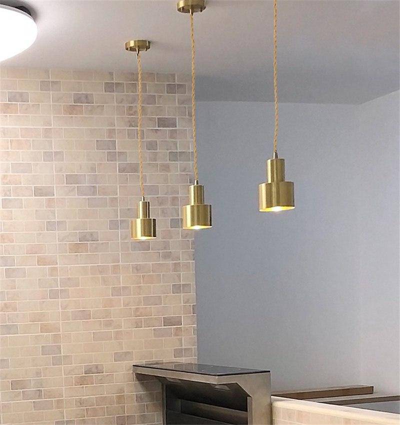 Suspension design dorée Europe