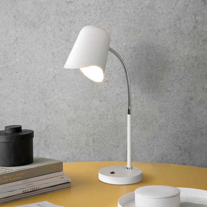 Lampe de chevet ou bureau à LED de couleur Nordic - vue 7 sur 10