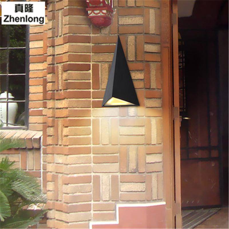 Applique murale design triangulaire à LED waterproof - vue 3 sur 4