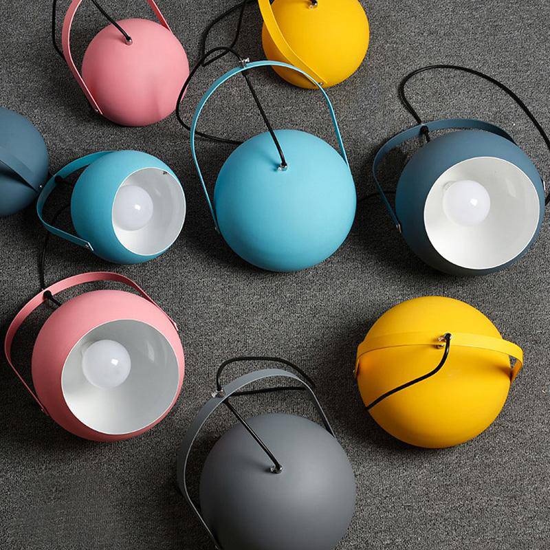 Suspension LED boule avec lanière en métal Colourful - vue 7 sur 6