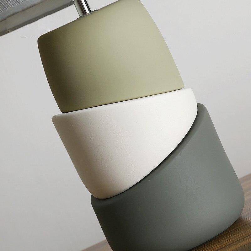 Lampe de chevet en céramique design avec abat-jour en tissu - vue 4 sur 4