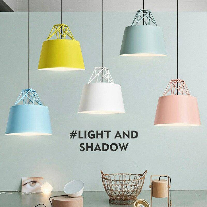 Suspension design à LED avec abat-jour en métal coloré Morning