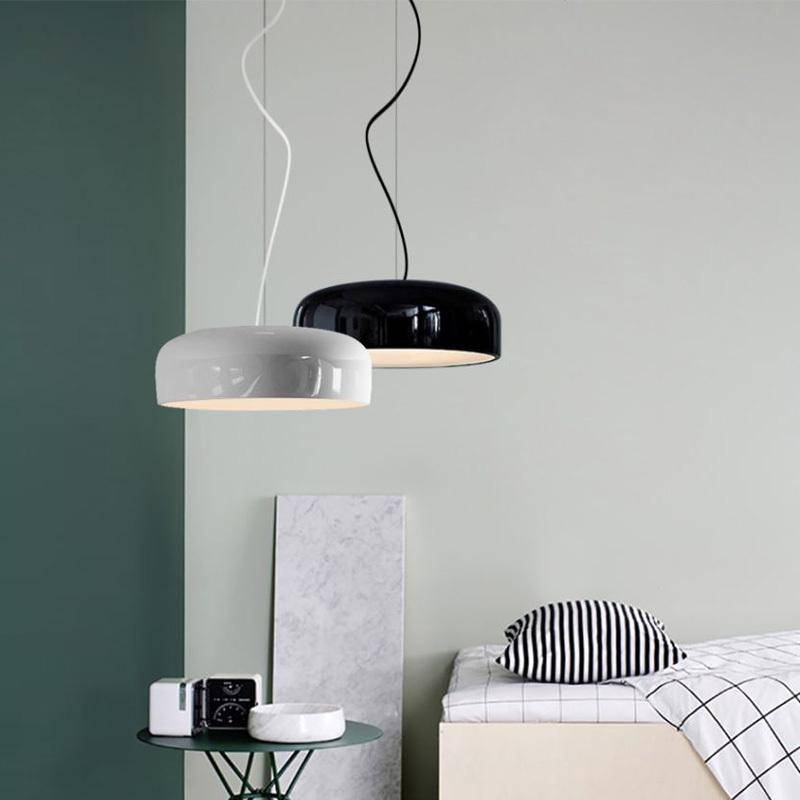 Suspension design aux formes arrondies Glossy