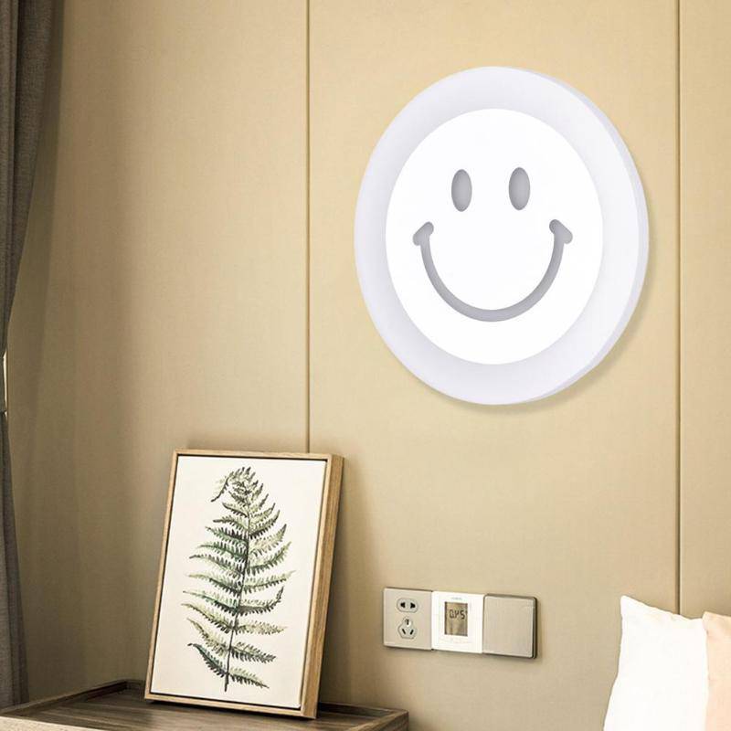 Applique murale LED smiley moderne - vue 4 sur 4
