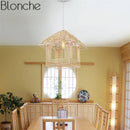 Suspension en forme de maison de couleur Country