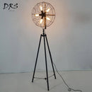 Lampadaire tripode style industriel avec 5 lampes dans cage