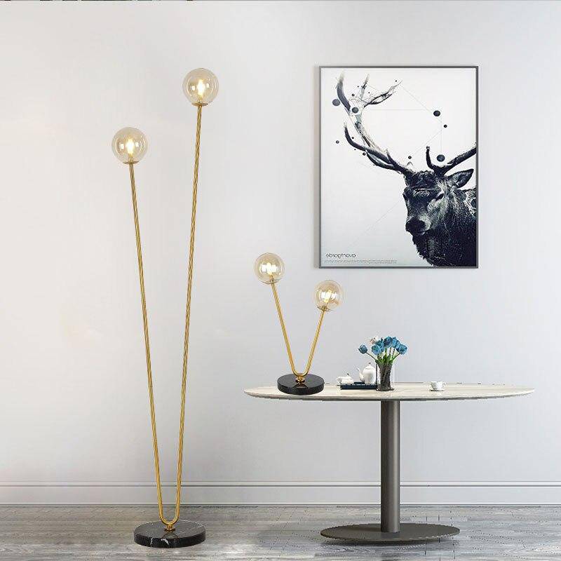 Lampe de chevet design avec deux branches doré et boules en verre - vue 5 sur 8