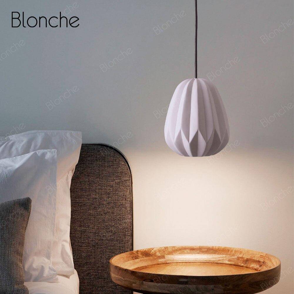 Suspension design LED en résine colorée style Hang - vue 7 sur 11