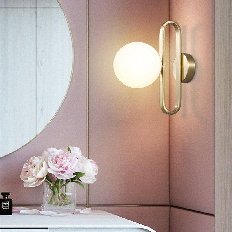 Applique murale design à LED avec anneau doré et boule en verre Sconce - vue 5 sur 6
