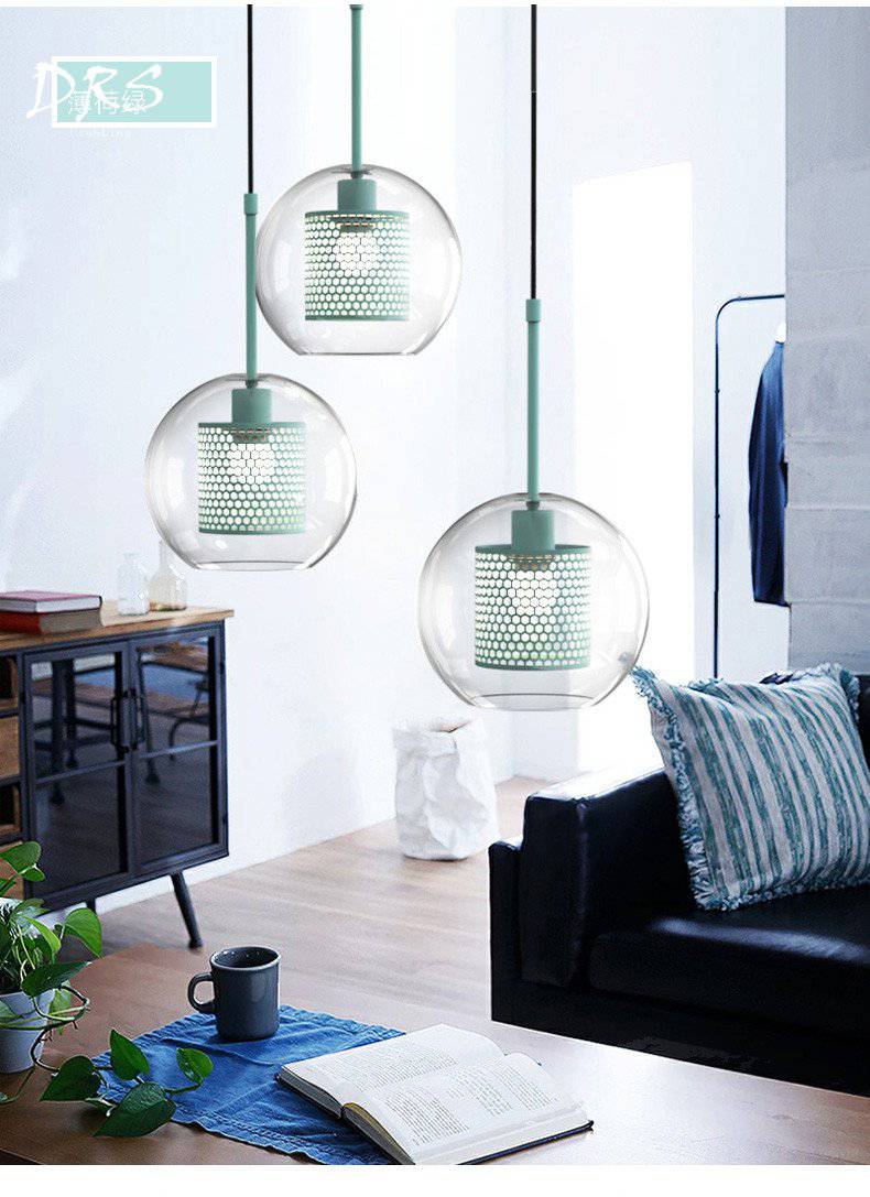 Suspension design à LED cage dans boule en verre - vue 7 sur 9