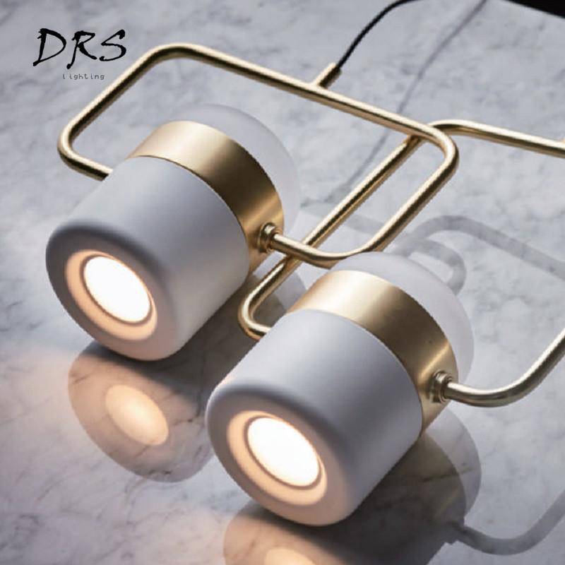 Suspension design en aluminium carré doré à LED avec lampe