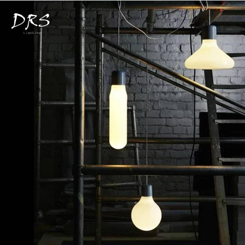 Suspension design LED en verre et support gris